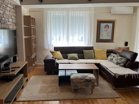 Üsküp Merkez Makedonya Meydanı, 3 Oda, 84 m² Yeni Lüks Eşyalı Apartman Dairesi - Kiralık