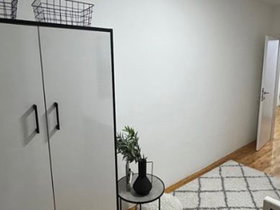 Shkup Qendër Debar Maalo, 3 Dhoma, 90 m² Mobilim Luksoz Apartament - Me Qira | Foto 9