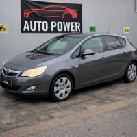 2011 Model Gri Opel Astra Hatchback Manuale 224000 km Në Shitje