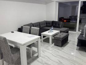 Shkup Kisela Vodë, 3 Dhoma, 70 m² Me mobilim Apartament - Qira Mujore