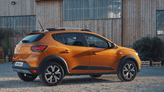 Dacia Sandero Stepway 2023 | Rent a Car | 40 € | Skopje Centar | Photo 1