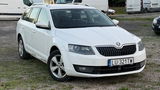 2016 Модел Бела Skoda Octavia Караван Автоматски Дневен Наем