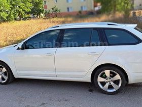 2016 Model Skoda Octavia Diesel Automatic Transmission Station Wagon 166,000 km - Daily Rental | Photo 2