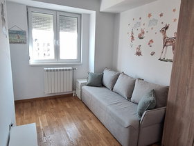 Shkup Aerodrom, 3 Dhoma, 55 m² Mobilim Luksoz Apartament - Me Qira | Foto 9