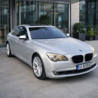 2010 Model Gri BMW 7 Sedan Automatik 210000 km Në Shitje