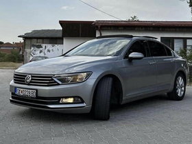 2017 Модел Volkswagen Passat Дизел Автоматски Менувач Седан 230.000 км - На Продажба | Фотографија 1
