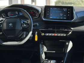 2023 Model Peugeot 208 Petrol Automatic Transmission Hatchback 149,000 km - For Sale | Photo 1