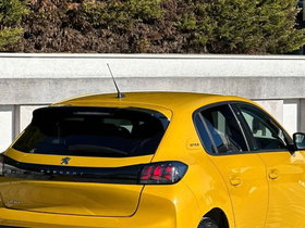 2023 Model Peugeot 208 Petrol Automatic Transmission Hatchback 149,000 km - For Sale | Photo 3