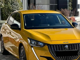 2023 Model Peugeot 208 Petrol Automatic Transmission Hatchback 149,000 km - For Sale | Photo 5