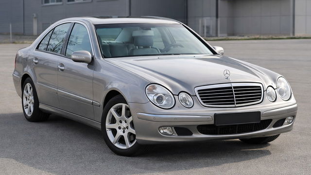 Mercedes-Benz E 2004 | For Sale | 4.400 € | Skopje Saraj | Photo 1