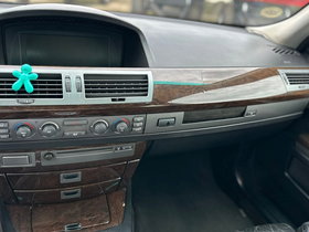 2003 Model BMW 7 Diesel Automatic Transmission Sedan 250,230 km - For Sale | Photo 6