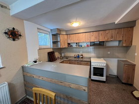 Mavrovo and Rostushe, 6 Rooms, 500 m² Furnished Detached House - For Sale | Photo 2