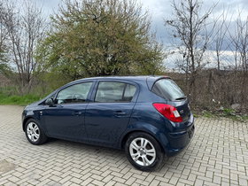 2010 Model Opel Corsa Diesel Manual Transmission Sedan 140,000 km - For Sale | Photo 3