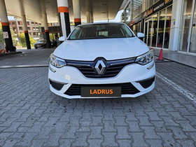 2018 Model Renault Megane Petrol Manual Transmission Hatchback 96,000 km - For Sale | Photo 2