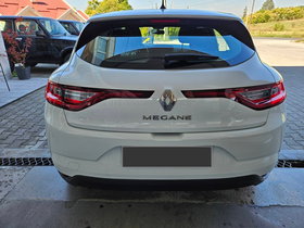 2018 Model Renault Megane Petrol Manual Transmission Hatchback 96,000 km - For Sale | Photo 6