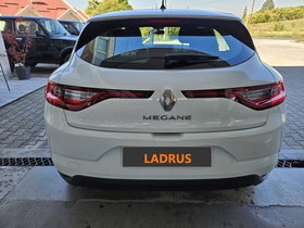 2018 Model Renault Megane Petrol Manual Transmission Hatchback 96,000 km - For Sale | Photo 7