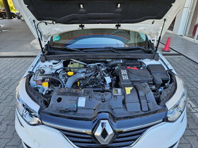 2018 Model Renault Megane Petrol Manual Transmission Hatchback 96,000 km - For Sale | Photo 11