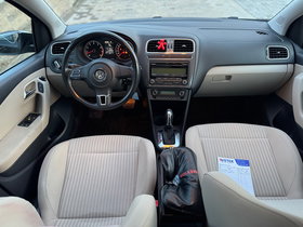 2010 Model Volkswagen Polo Benzin Otomatik Vites Sedan 213.000 km - Satılık | Fotoğraf 6