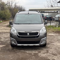 2019 Модел Кафеава Peugeot Partner Седан Рачен 160000 км На Продажба