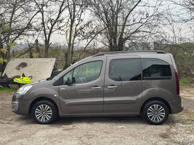 2019 Model Peugeot Partner Diesel Manual Transmission Sedan 160,000 km - For Sale | Photo 3