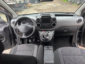 2019 Model Peugeot Partner Diesel Manual Transmission Sedan 160,000 km - For Sale | Photo 10