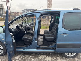 2009 Model Citroen Berlingo Diesel Manual Transmission Pickup 250,000 km - For Sale | Photo 9