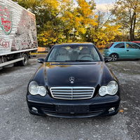 2005 Модел Црна Mercedes-Benz 200 Седан Рачен 290000 км На Продажба