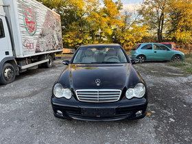 2005 Модел Mercedes-Benz 200 Дизел Рачен Менувач Седан 290.000 км - На Продажба