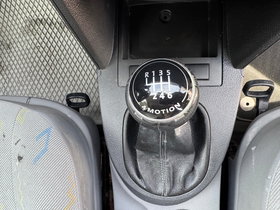 2010 Model Volkswagen Caddy Diesel Manual Transmission Panelvan - Van 300,000 km - For Sale | Photo 7