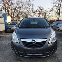 2014 Model Blu Opel Meriva Sedan Manuale 140000 km Në Shitje