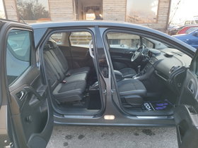 2014 Model Opel Meriva Diesel Manual Transmission Sedan 140,000 km - For Sale | Photo 6