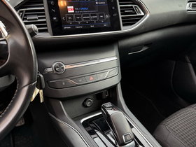 2020 Model Peugeot 308 Diesel Automatic Transmission Station Wagon 170,000 km - For Sale | Photo 6