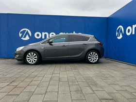2010 Model Opel Astra Diesel Manual Transmission Hatchback 180,488 km - For Sale | Photo 4