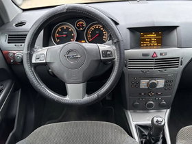 2005 Model Opel Astra Diesel Manual Transmission Sedan 22,000 km - For Sale | Photo 8
