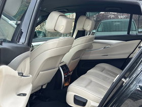 2010 Model BMW 5 Diesel Automatic Transmission Sedan 193,000 km - For Sale | Photo 3