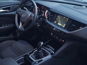 2021 Model Opel Insignia Diesel Manual Transmission Sedan 150,000 km - For Sale | Photo 9