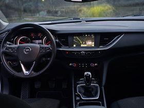2021 Model Opel Insignia Diesel Manual Transmission Sedan 150,000 km - For Sale | Photo 10