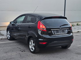 2011 Model Ford Fiesta Diesel Manual Transmission Hatchback 194,000 km - For Sale | Photo 4