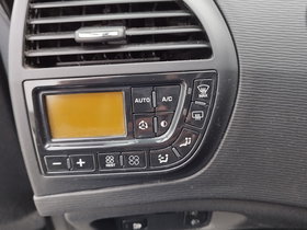 2010 Model Citroen C3 Picasso Diesel Automatic Transmission Sedan 210,000 km - For Sale | Photo 12
