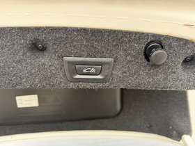 2011 Модел BMW 5 Дизел Автоматски Менувач Седан 261.000 км - На Продажба | Фотографија 13