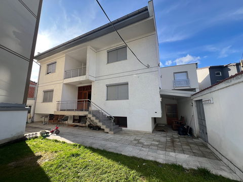House for Sale in Gostivar – 8 rooms 263 m² 345.000 € | 23.02.2026 | Photo 1