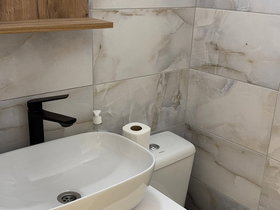 Manastiri, 4 Dhoma, 110 m² Me mobilim Apartament - Me Qira | Foto 2