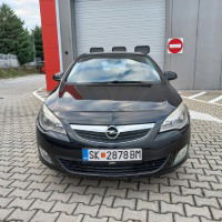 2013 Model Brown Opel Astra Hatchback Automatic 15000 km For Sale