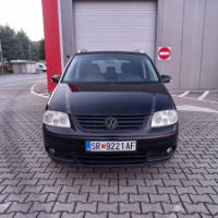 2005 Model Black Volkswagen Touran Sedan Manual 30000 km For Sale