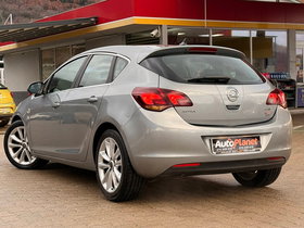 2012 Model Opel Astra Dizel Transmision Manuale Hatchback 220.148 km - Në Shitje | Foto 3