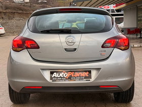 2012 Model Opel Astra Dizel Transmision Manuale Hatchback 220.148 km - Në Shitje | Foto 5