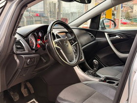 2012 Model Opel Astra Dizel Transmision Manuale Hatchback 220.148 km - Në Shitje | Foto 8