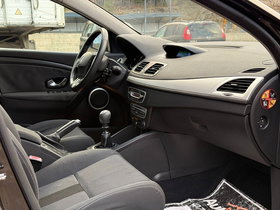 2009 Model Renault Megane Dizel Transmision Manuale Hatchback 188.000 km - Në Shitje | Foto 14