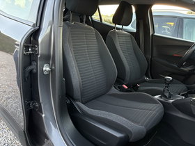 2021 Model Peugeot 2008 Diesel Manual Transmission SUV - Crossover 115,000 km - For Sale | Photo 12