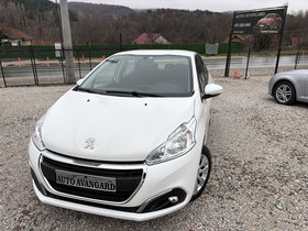 2020 Model Peugeot 208 Diesel Manual Transmission Hatchback 128,000 km - For Sale | Photo 2